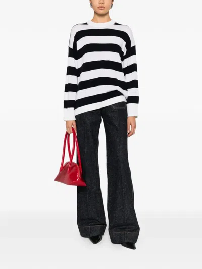 Allude Striped-pattern Sweater In White