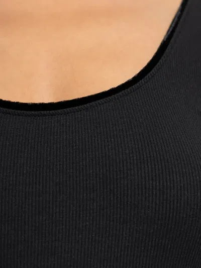 Frame Ribbed Top In Black
