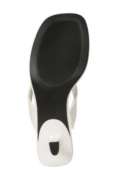 Dkny Mackey Flip Flop In White