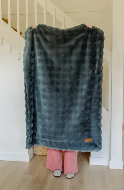 Little Giraffe Cloudscape Throw Blanket In Blue