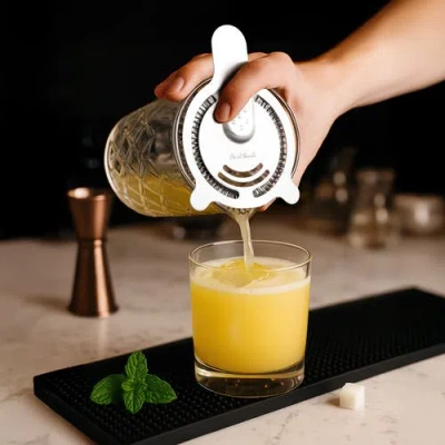 Final Touch Yarai Mixing Pitcher With Hawthorne Strainer In Transparent