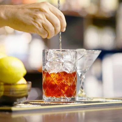 Final Touch Yarai Mixing Pitcher With Hawthorne Strainer In Transparent