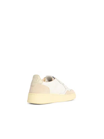 Autry 'medalist' White Low Top Sneakers With Logo Patch On Tongue And Side In Leather Blend Woman