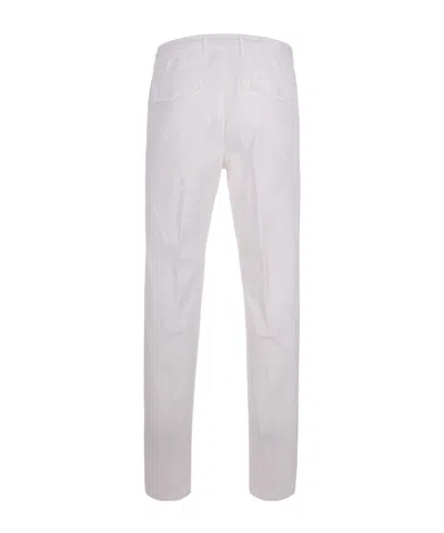 Eleventy Casual Pants With Belt Loops In White