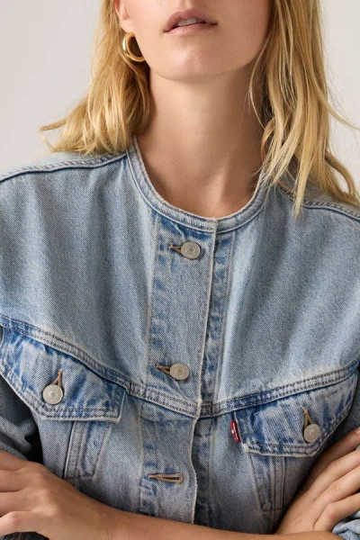 Levi's Shrunken 90s Collarless Denim Jacket In Blue
