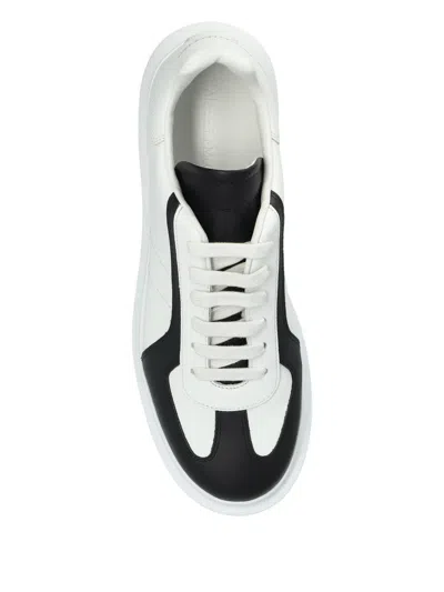Alexander Mcqueen Contrast-panel Sneakers In Multi