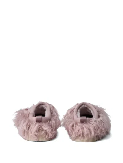 Ugg Round-toe Slippers In Pink