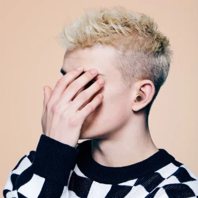 Loop Experience 2 Plus Earplugs Stylish Hearing Protection For Concerts & Festivals In Gold