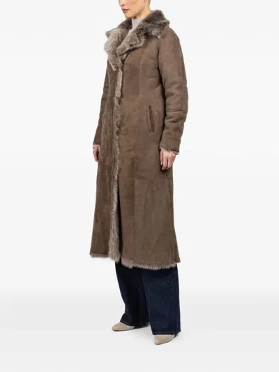 Hiso Reversible Fur Coat In Brown