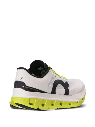 On Cloud Trainers In White