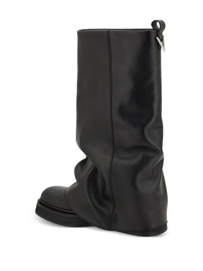 Attico Robin Black Boots With Square Toe And Logo Plaque On The Rear In Leather Woman