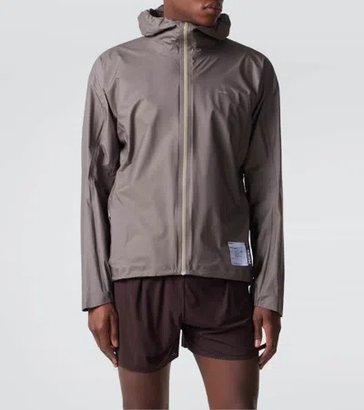 Satisfy Technical Jacket In Brown