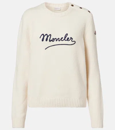 Moncler Embroidered Logo Crop Crewneck Sweater In Neutral