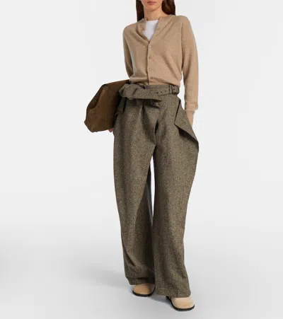 Roger Vivier Slidy Viv Closed T-strap Mule In Neutral