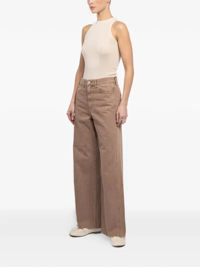 磨损边阔腿牛仔裤