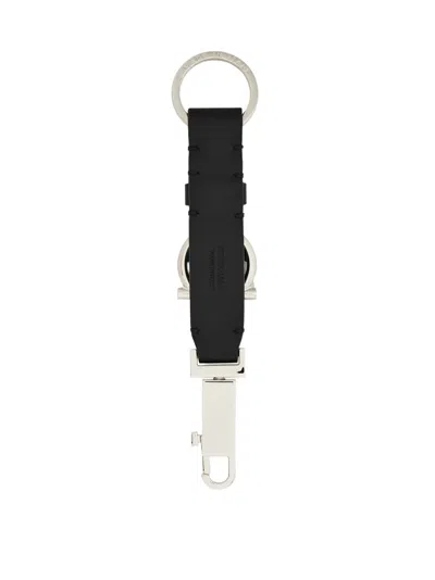 Ferragamo Gancini Leather Strap Keyring In Black