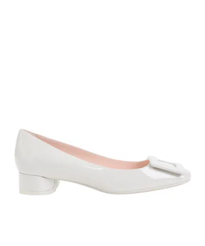 Roger Vivier Roundy Lacquered Decollete 25 Pumps For Women In White
