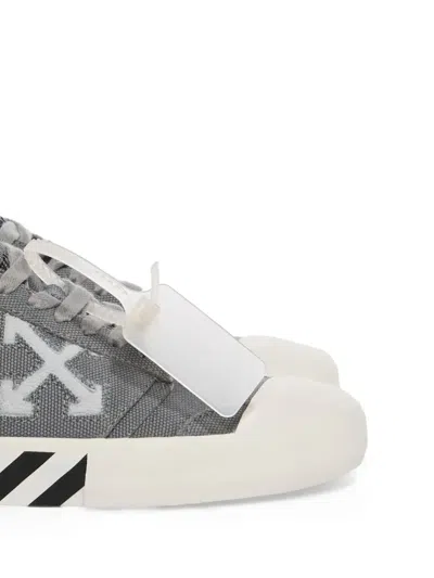 Off-white Vulcanized Undercut Arrow-detail Sneakers In Multi