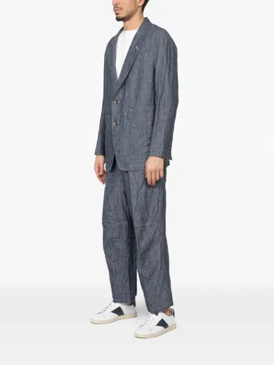 口袋单排扣夹克