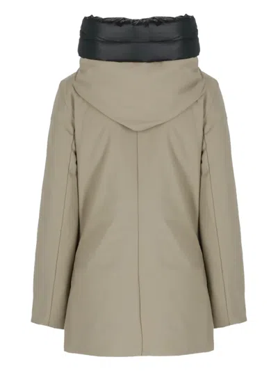 连帽外套