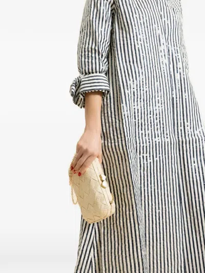 心形编织手拿包