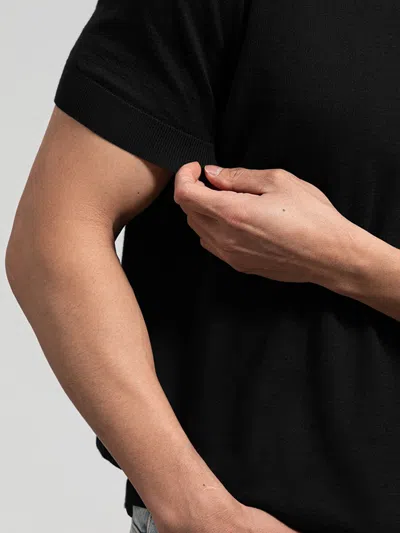 Fioboc Gentleknit Short Sleeve V-neck Knitted T-shirt