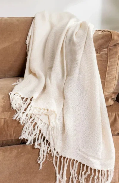Ettitude Luxe Throw Blanket In Neutral