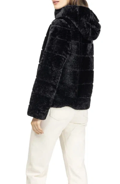 Gorski Horizontal Curly Shearling Lamb Zip Hooded Jacket In Black