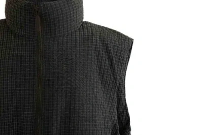 Moustache Grid-pattern Quilted Vest In Black