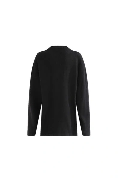 Moustache Three-button Henley Top In Black