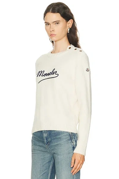 Moncler Embroidered Logo Crop Crewneck Sweater In Neutral