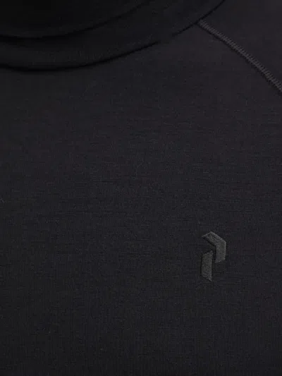 Peak Performance Long-sleeve Base-layer Top In Black