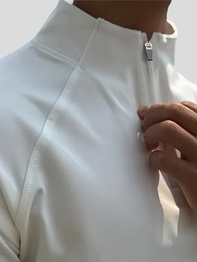 Fioboc Performancepro Half Zip Raglan Tee In White