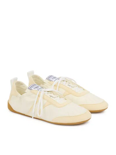 Chloé Kick Suede-trimmed Leather Sneakers In Nude