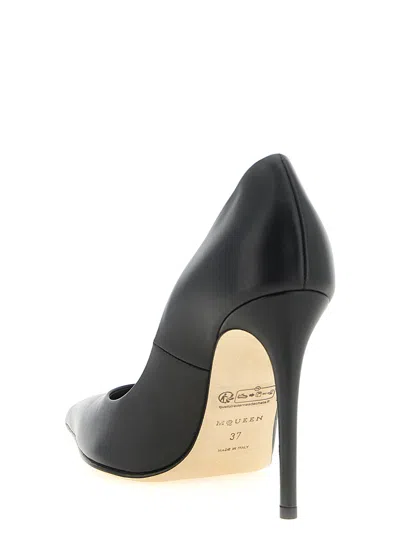 Alexander Mcqueen Leather Pumps Black In Black