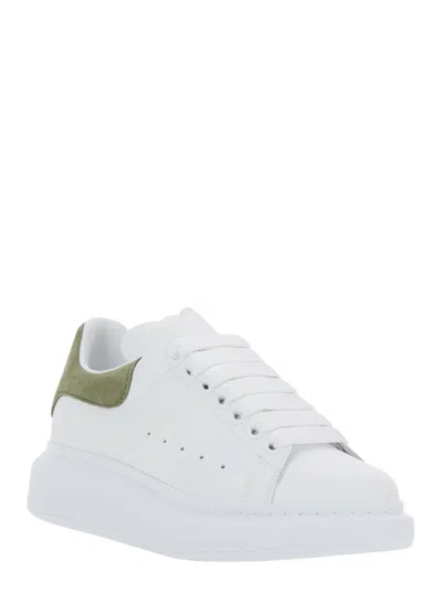 Alexander Mcqueen Women White Low-top Sneakers With Chunky Sole And Green Contrasting Heel Tab In Le In White