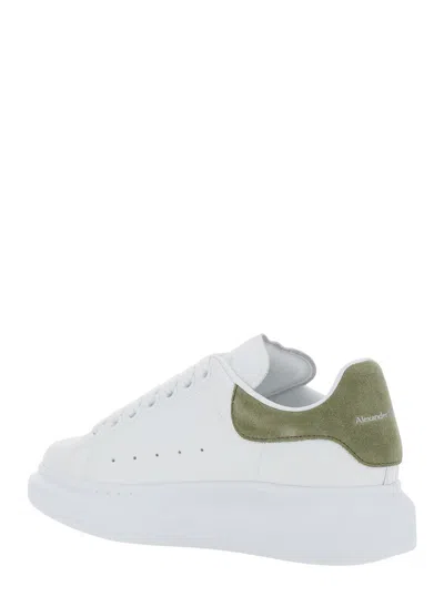 Alexander Mcqueen Women White Low-top Sneakers With Chunky Sole And Green Contrasting Heel Tab In Le In White