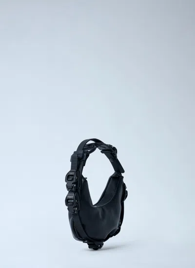 Innerraum Men Object Hm0 Half Moon Shoulder Bag In Black