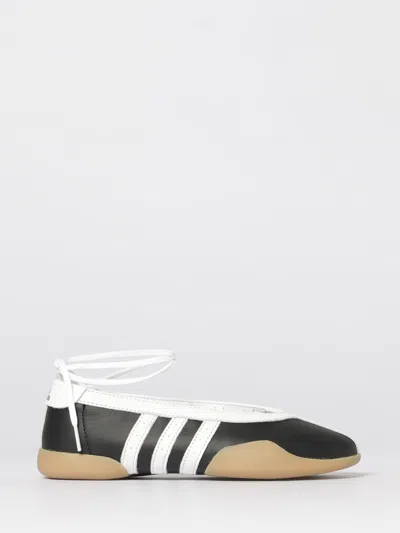 Adidas Originals Sneakers With Contrast Stripes And Rubber Sole In Multi