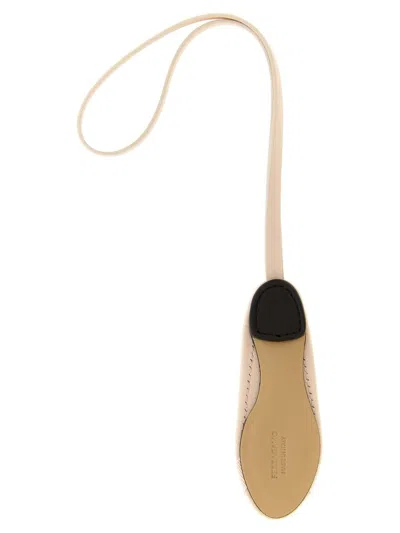 Ferragamo Grosgrain Bow Varina Charm In Neutral