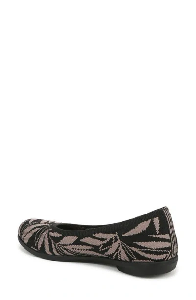 Lifestride Kit Ballet Flat In Multi