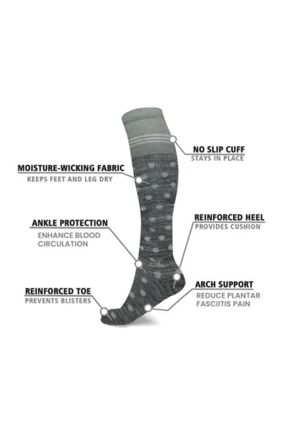 Extreme Fit 3-pack Knee Length Compression Socks In Multi