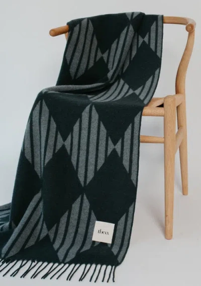 Tbco Lambswool Jaquard Throw Blanket In Green