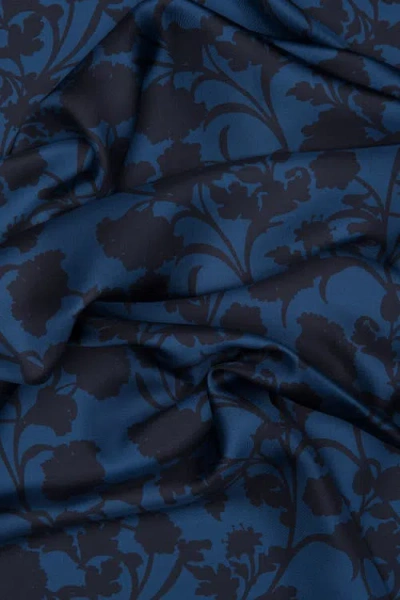 Elizabetta Regina In Blue