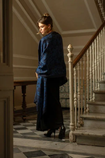 Elizabetta Regina In Blue