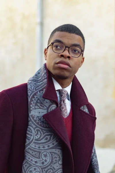 Elizabetta Leone In Blue