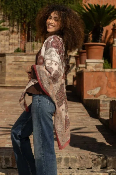 Elizabetta Venere In Multi