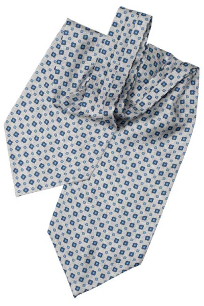 Elizabetta Ostuni In White