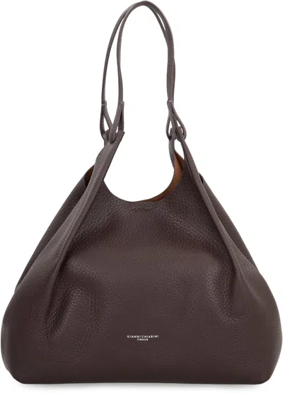 Gianni Chiarini Dua Bag In Hammered Leather, Dark Brown. In Burgundy
