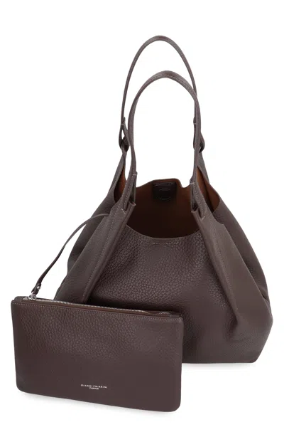 Gianni Chiarini Dua Bag In Hammered Leather, Dark Brown. In Burgundy